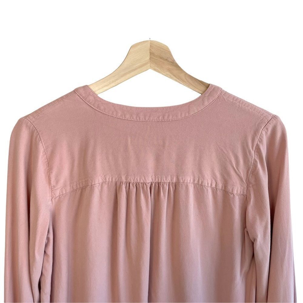 Loft 1/2 Button Pink Top - Picture 6 of 7